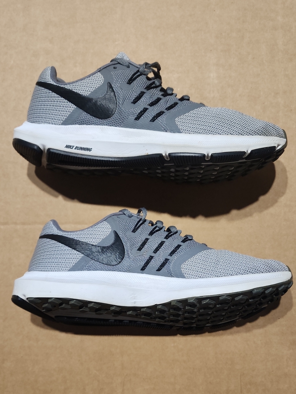 Nike Run Swift Low Gray Sz 8